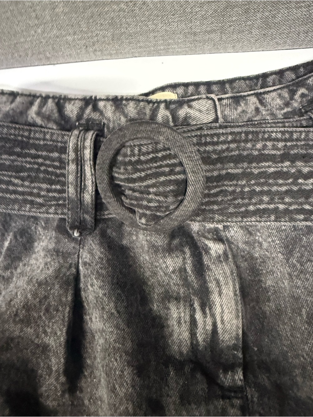 Sezane shorts with belt - Picture 2 of 12